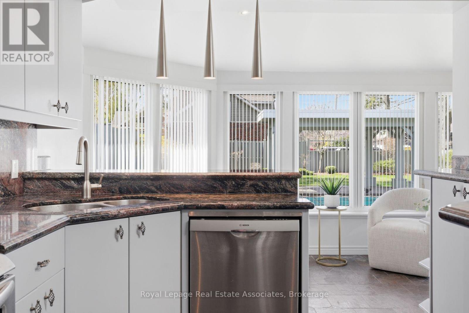 12 Wenonah Drive, Mississauga, ON - Indoor Photo Showing Kitchen With Double Sink