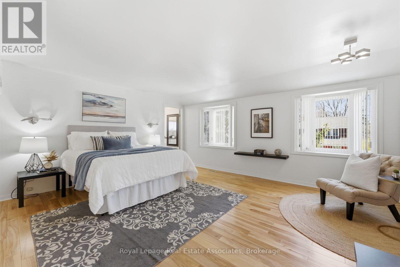 12 Wenonah Drive, Mississauga, ON - Indoor Photo Showing Bedroom