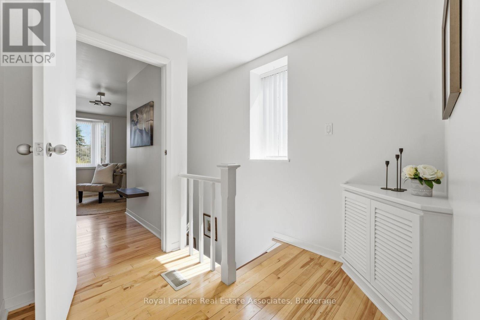 12 Wenonah Drive, Mississauga, ON - Indoor Photo Showing Other Room