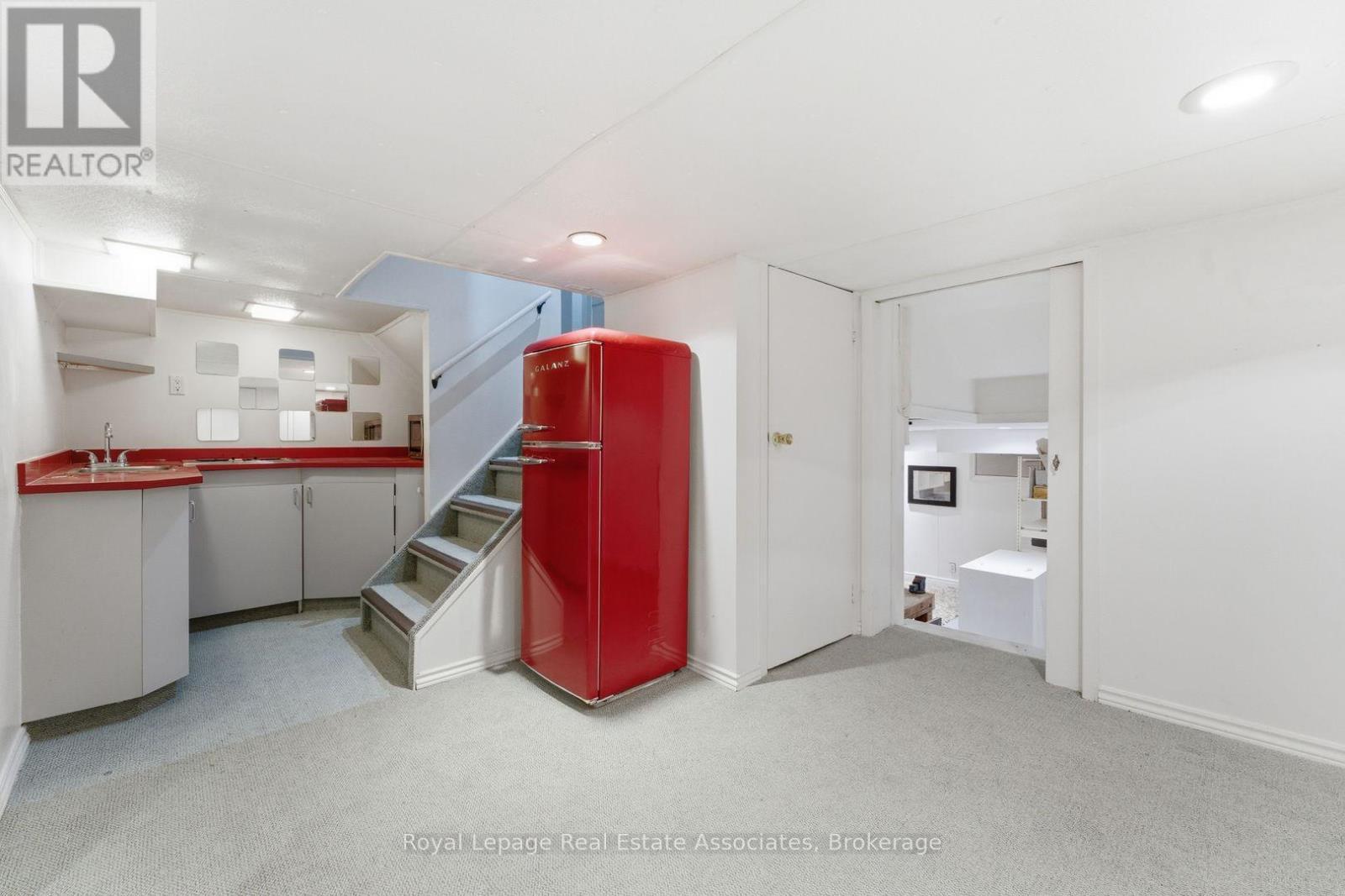 12 Wenonah Drive, Mississauga, ON - Indoor Photo Showing Other Room