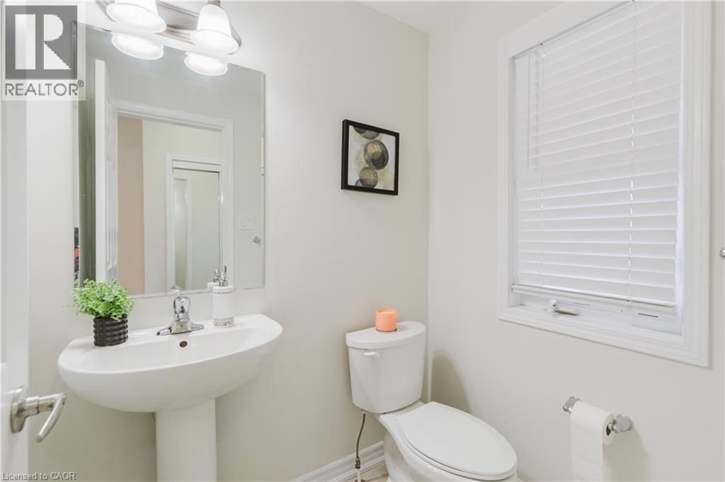 13 Arbourview Crescent, Kitchener, ON - Indoor Photo Showing Bathroom