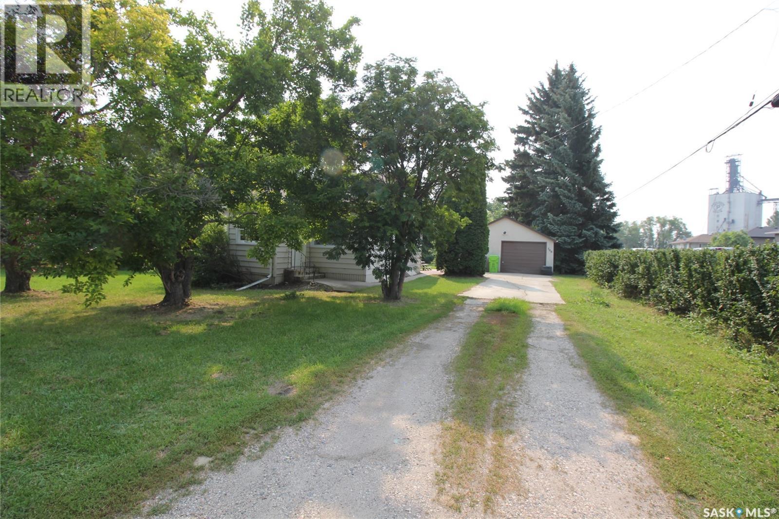 700 York Street, Indian Head, SK - Outdoor