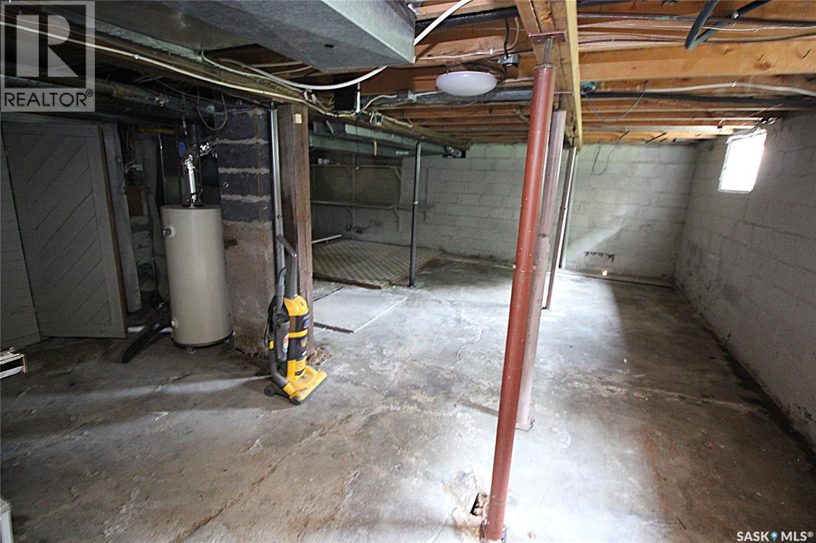 700 York Street, Indian Head, SK - Indoor Photo Showing Basement