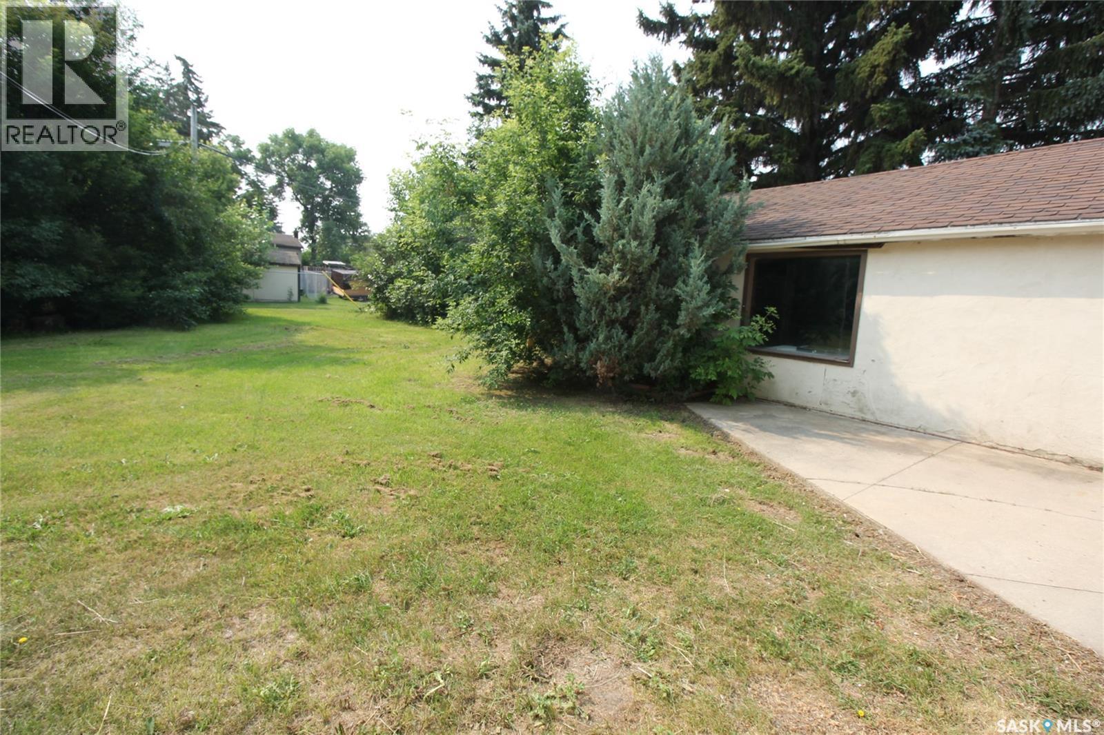 700 York Street, Indian Head, SK - Outdoor