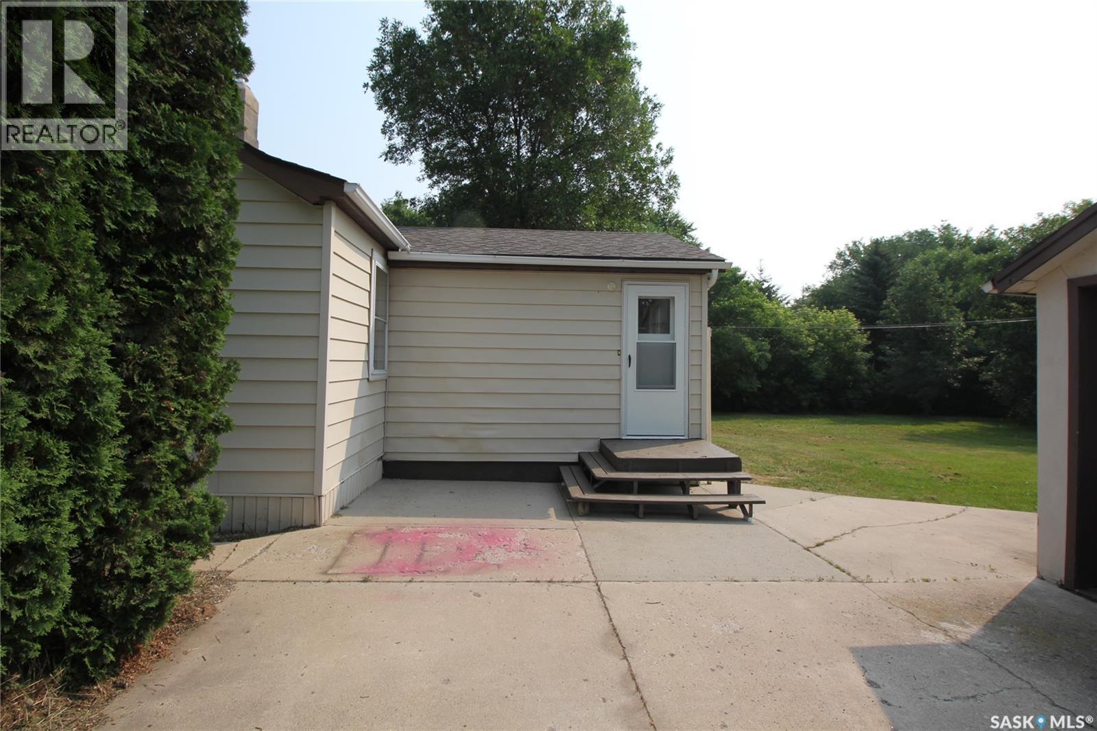 700 York Street, Indian Head, SK - Outdoor With Exterior