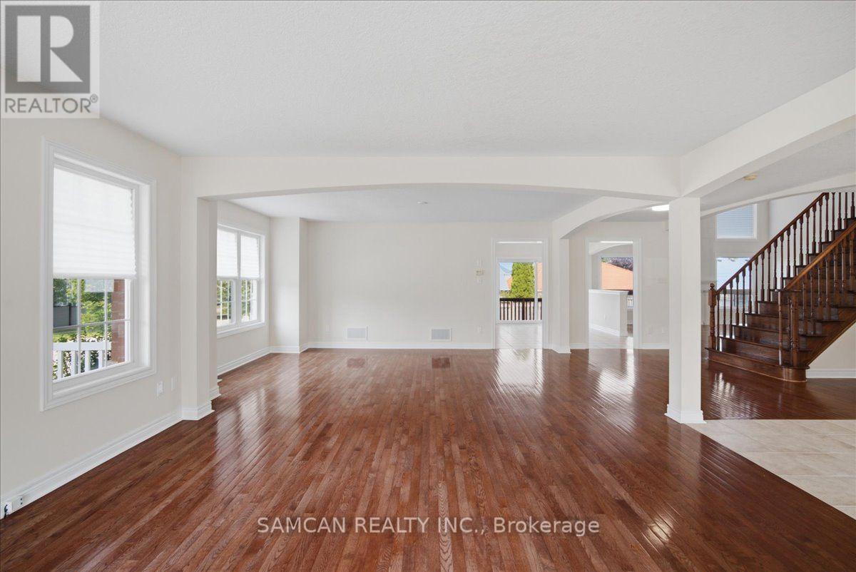 58 Hunter Way, Brantford, ON - Indoor Photo Showing Other Room