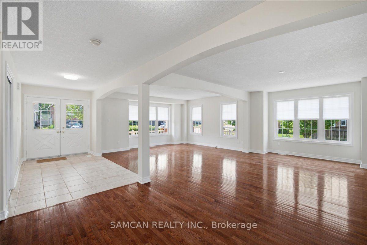 58 Hunter Way, Brantford, ON - Indoor Photo Showing Other Room