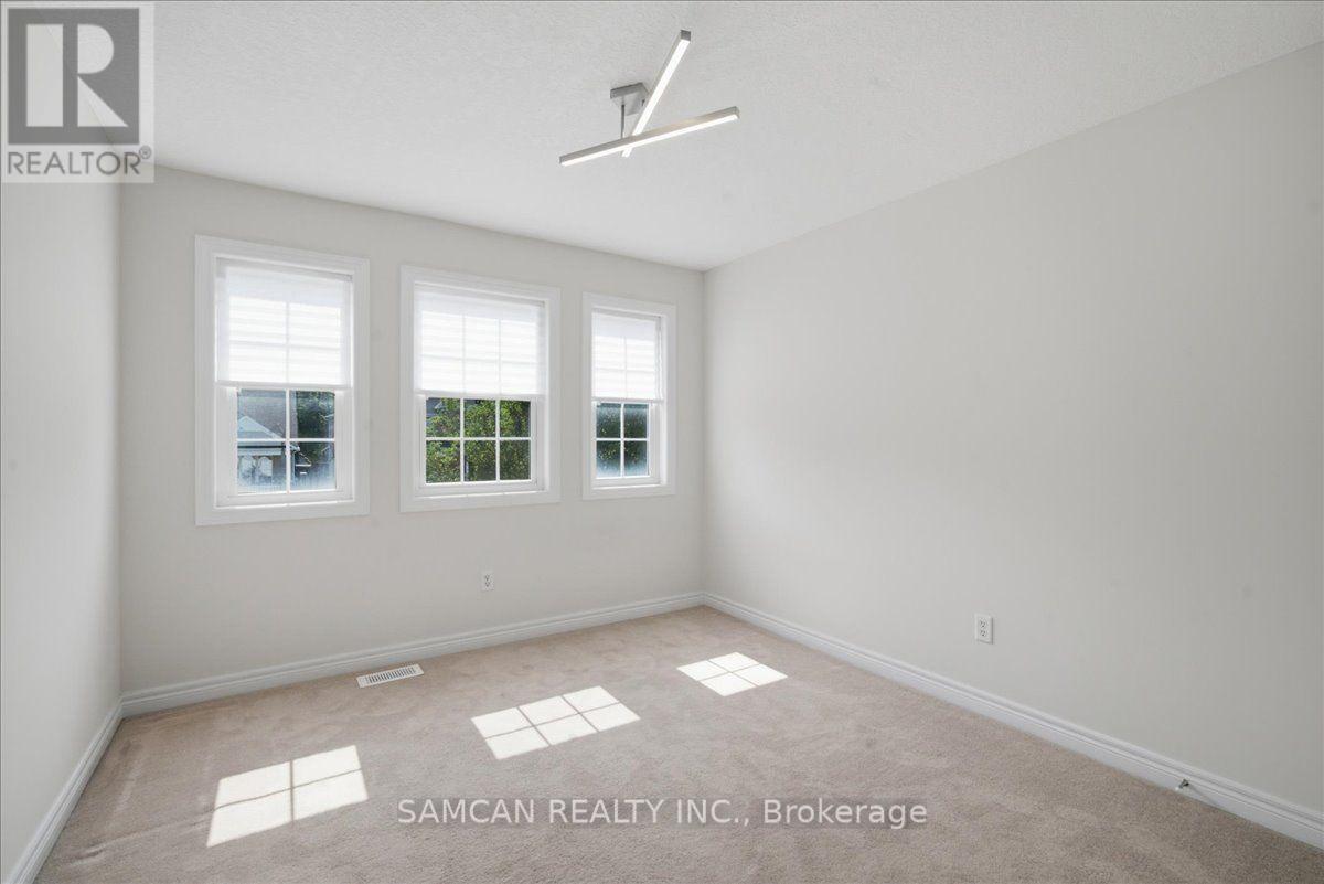 58 Hunter Way, Brantford, ON - Indoor Photo Showing Other Room