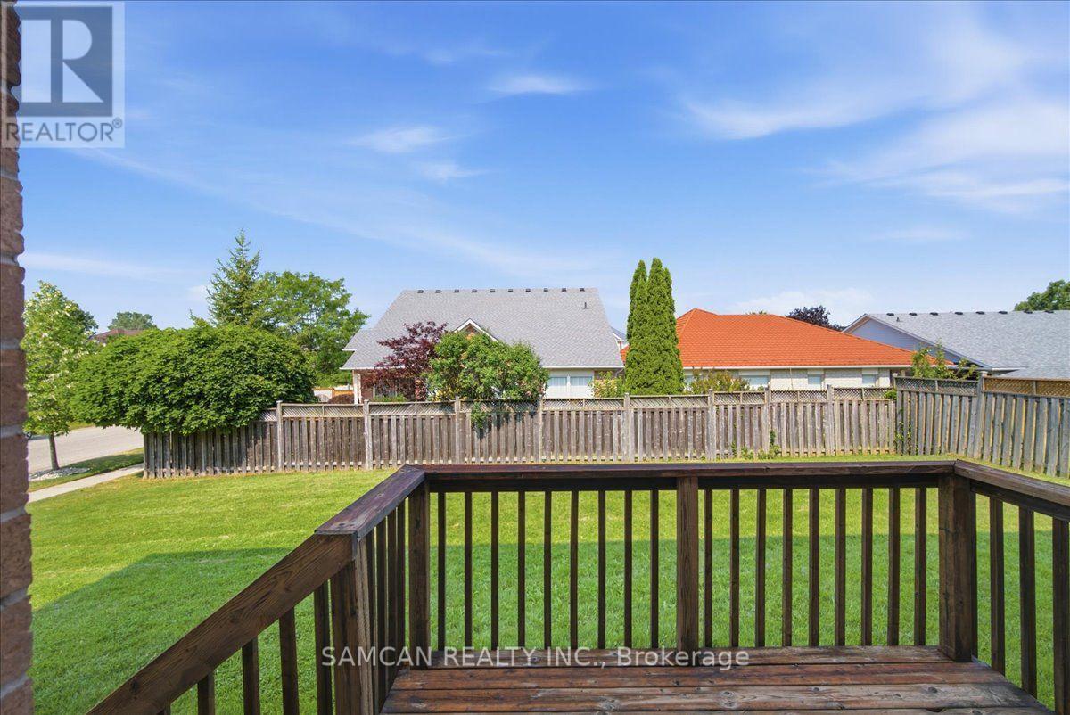 58 Hunter Way, Brantford, ON - Outdoor