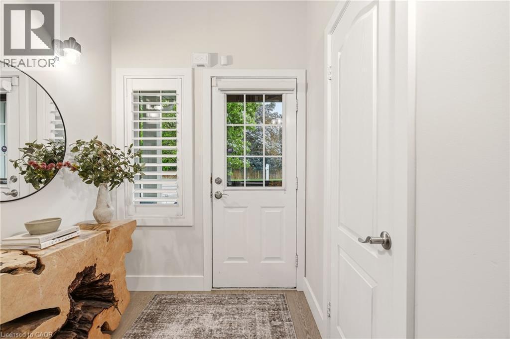 1361 Stephenson Drive, Burlington, ON - Indoor Photo Showing Other Room