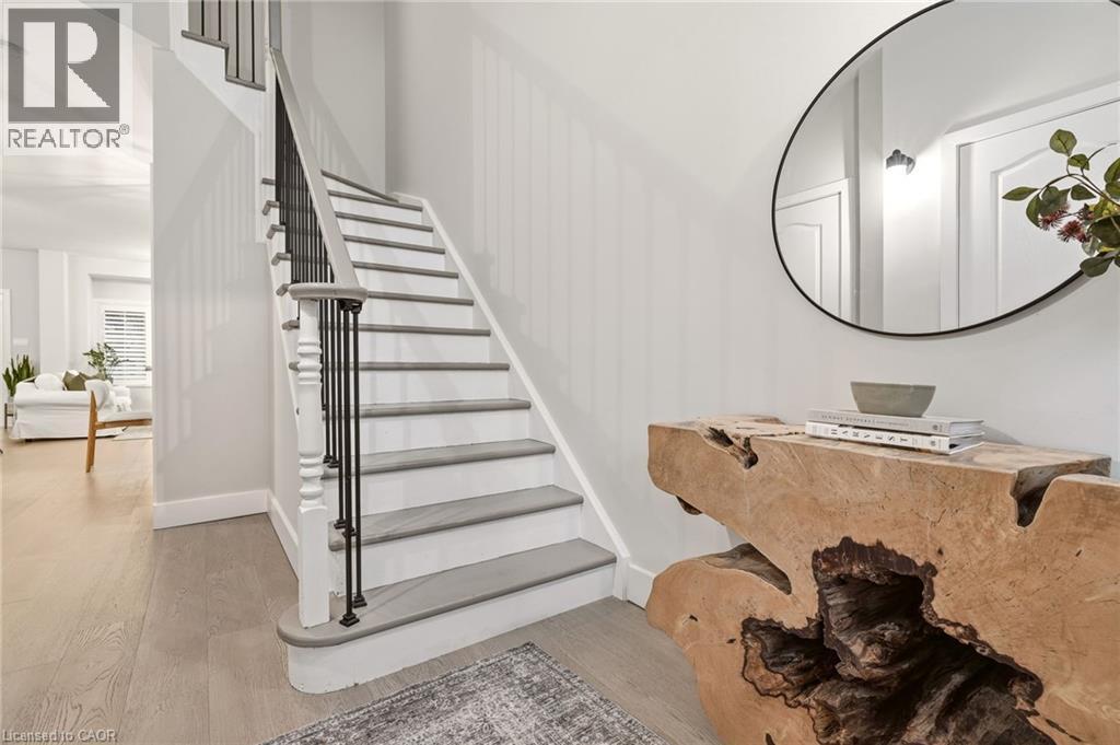1361 Stephenson Drive, Burlington, ON - Indoor Photo Showing Other Room