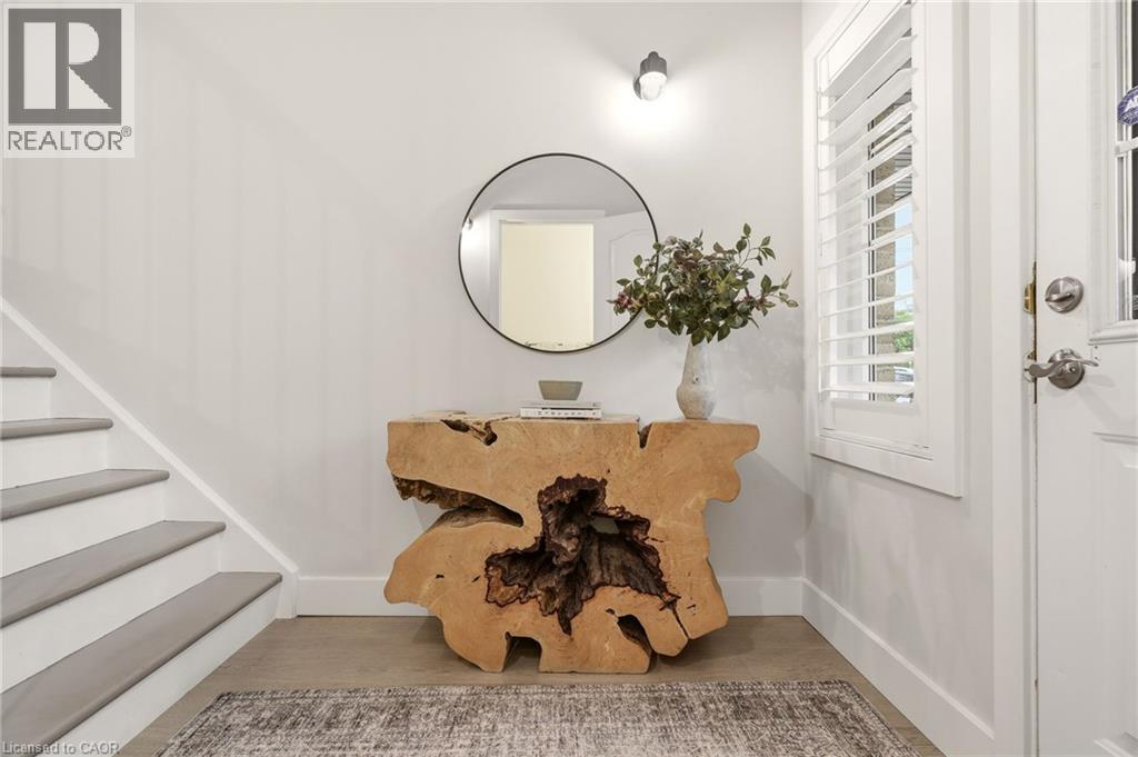 1361 Stephenson Drive, Burlington, ON - Indoor Photo Showing Other Room