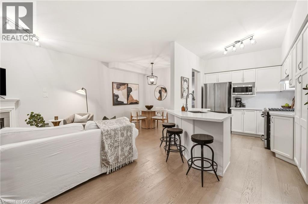 1361 Stephenson Drive, Burlington, ON - Indoor Photo Showing Kitchen