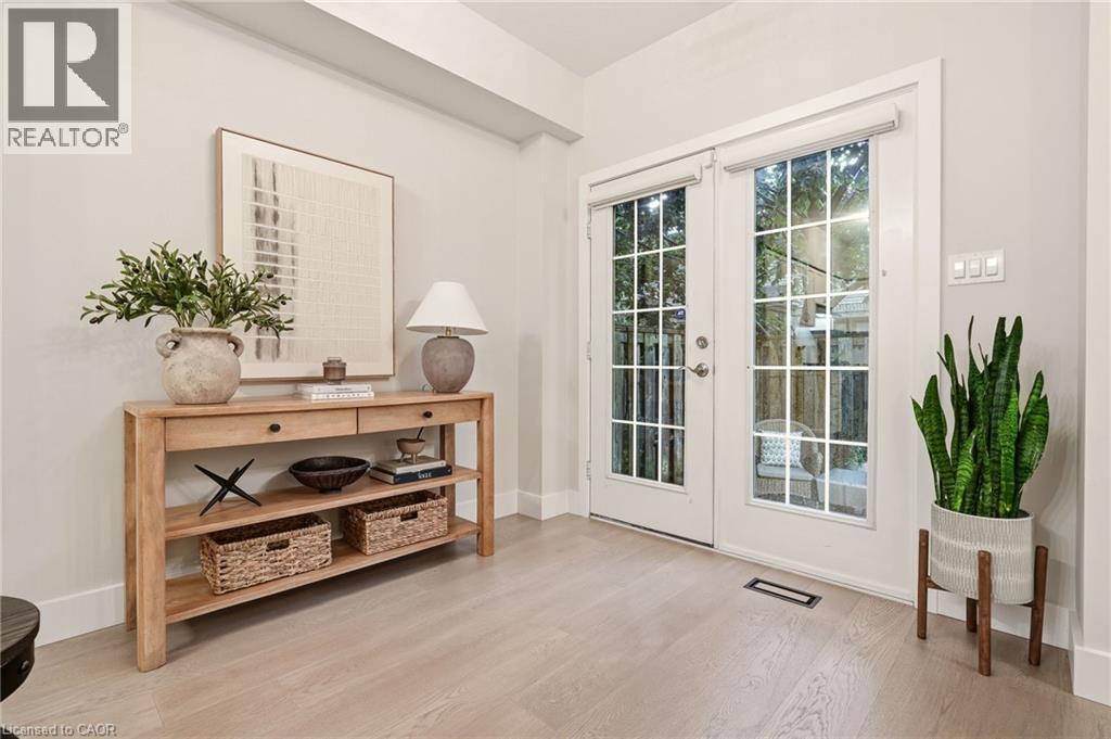 1361 Stephenson Drive, Burlington, ON - Indoor Photo Showing Other Room