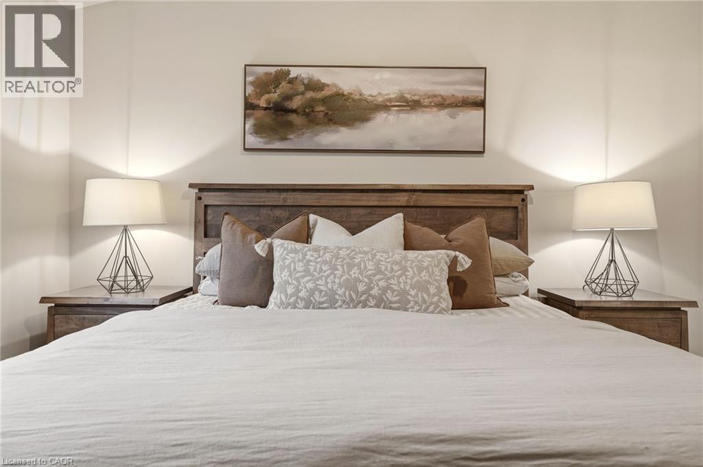 1361 Stephenson Drive, Burlington, ON - Indoor Photo Showing Bedroom