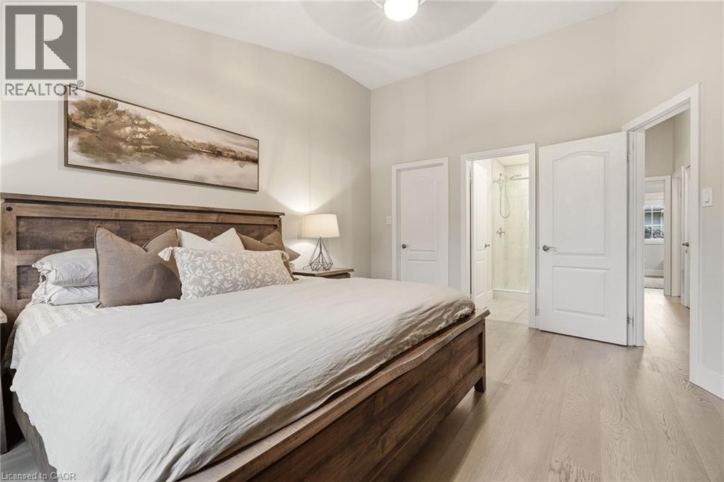 1361 Stephenson Drive, Burlington, ON - Indoor Photo Showing Bedroom