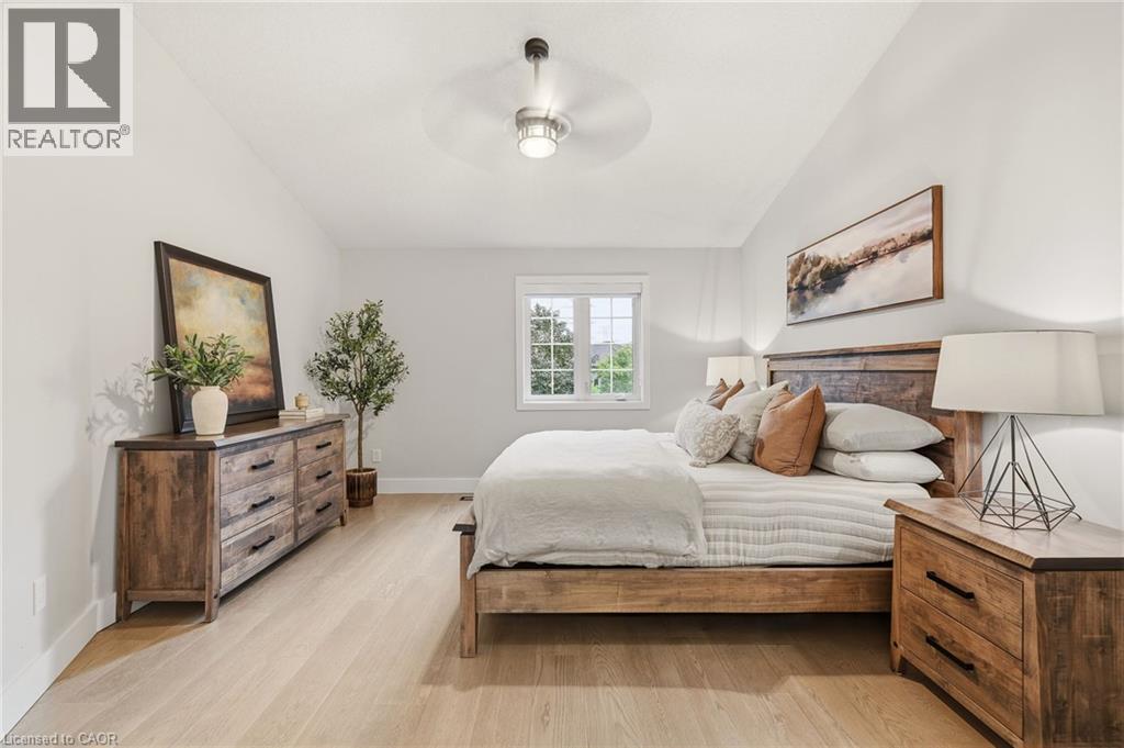 1361 Stephenson Drive, Burlington, ON - Indoor Photo Showing Bedroom