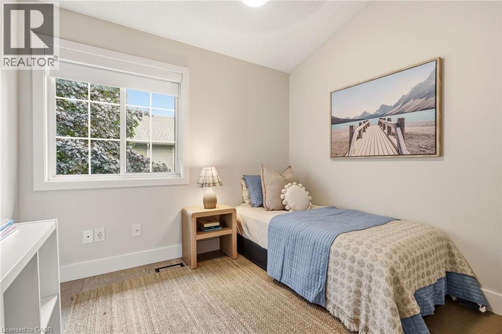 1361 Stephenson Drive, Burlington, ON - Indoor Photo Showing Bedroom