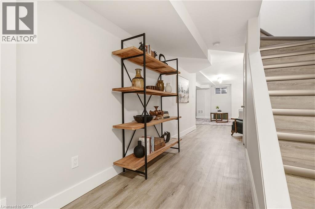 1361 Stephenson Drive, Burlington, ON - Indoor Photo Showing Other Room