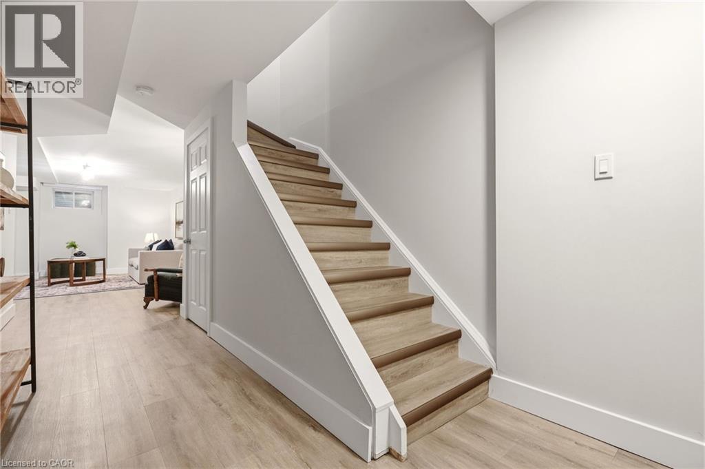 1361 Stephenson Drive, Burlington, ON - Indoor Photo Showing Other Room