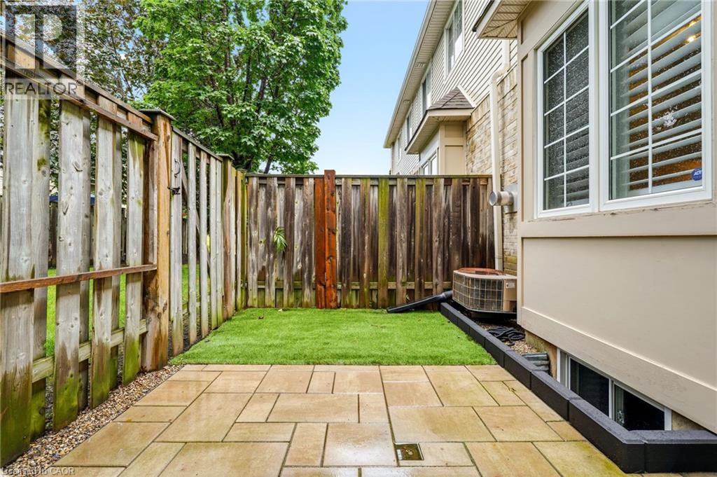 1361 Stephenson Drive, Burlington, ON - Outdoor