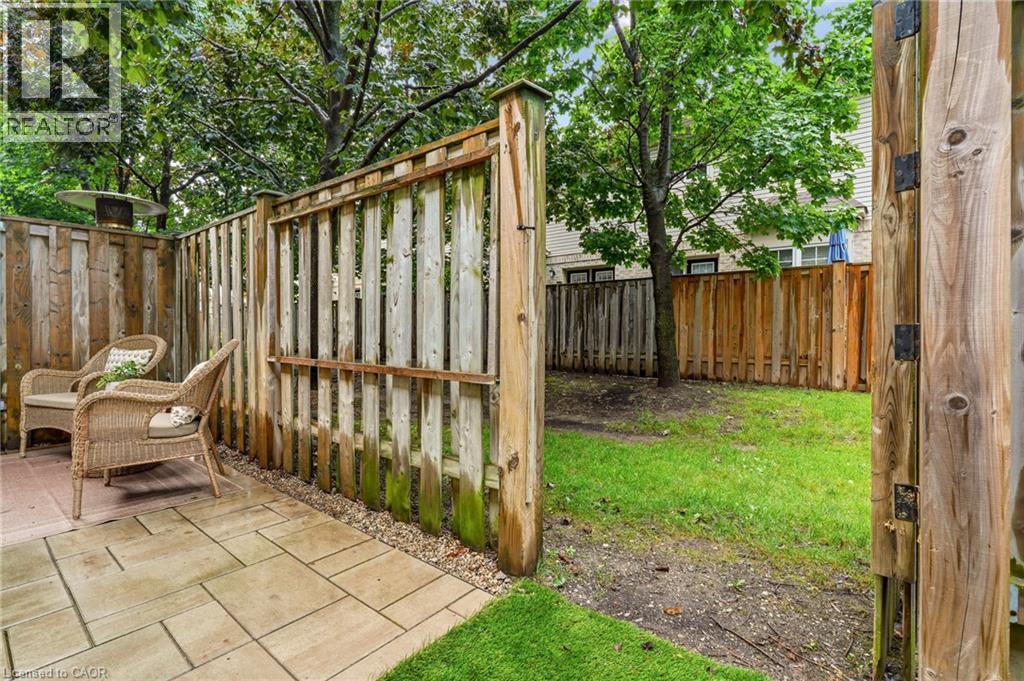 1361 Stephenson Drive, Burlington, ON - Outdoor