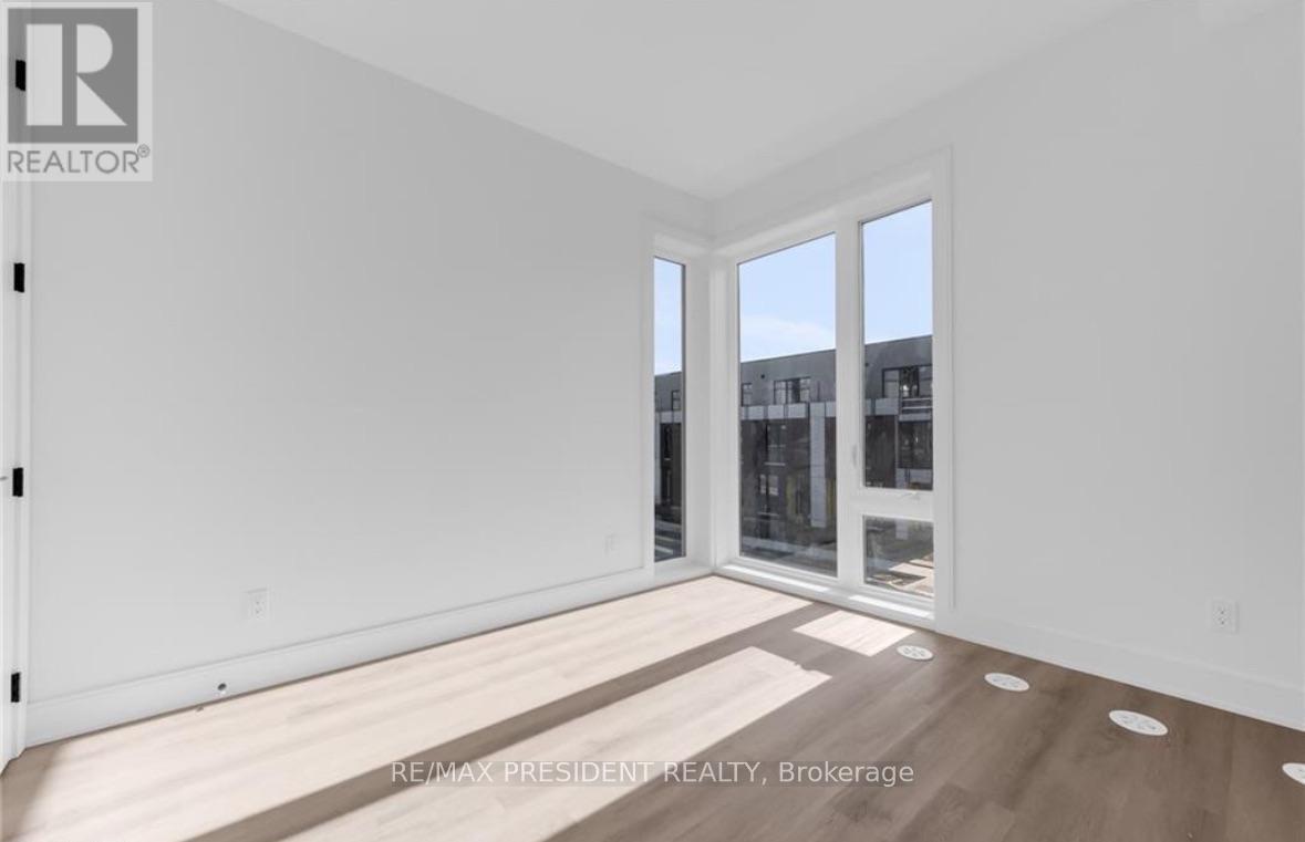 141 Everett Common, St. Catharines, ON - Indoor Photo Showing Other Room