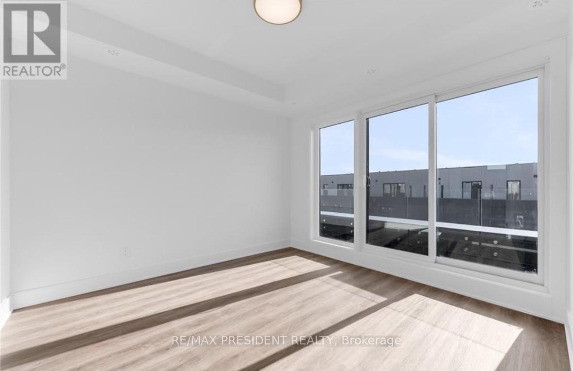 141 Everett Common, St. Catharines, ON - Indoor Photo Showing Other Room