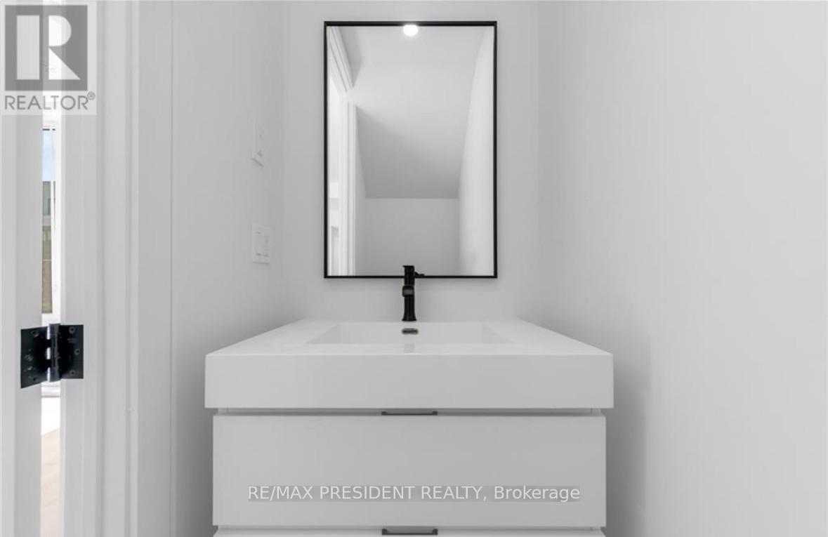 141 Everett Common, St. Catharines, ON - Photo Showing Bathroom