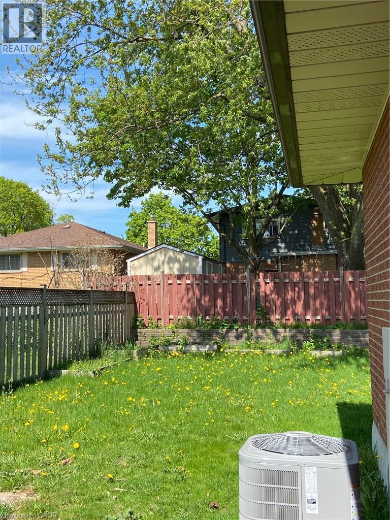 194 River Road E Unit# Upper, Kitchener, ON - Outdoor