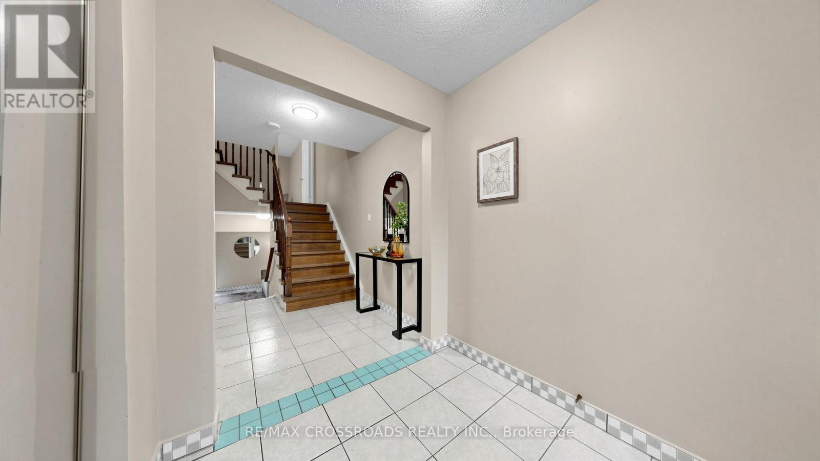 70 Halfmoon Square, Toronto, ON - Indoor Photo Showing Other Room
