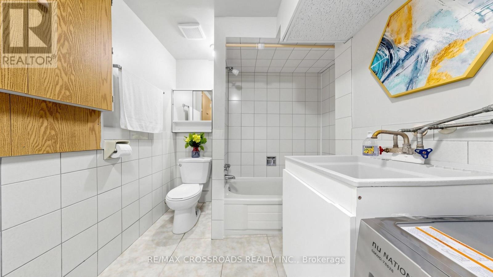 70 Halfmoon Square, Toronto, ON - Indoor