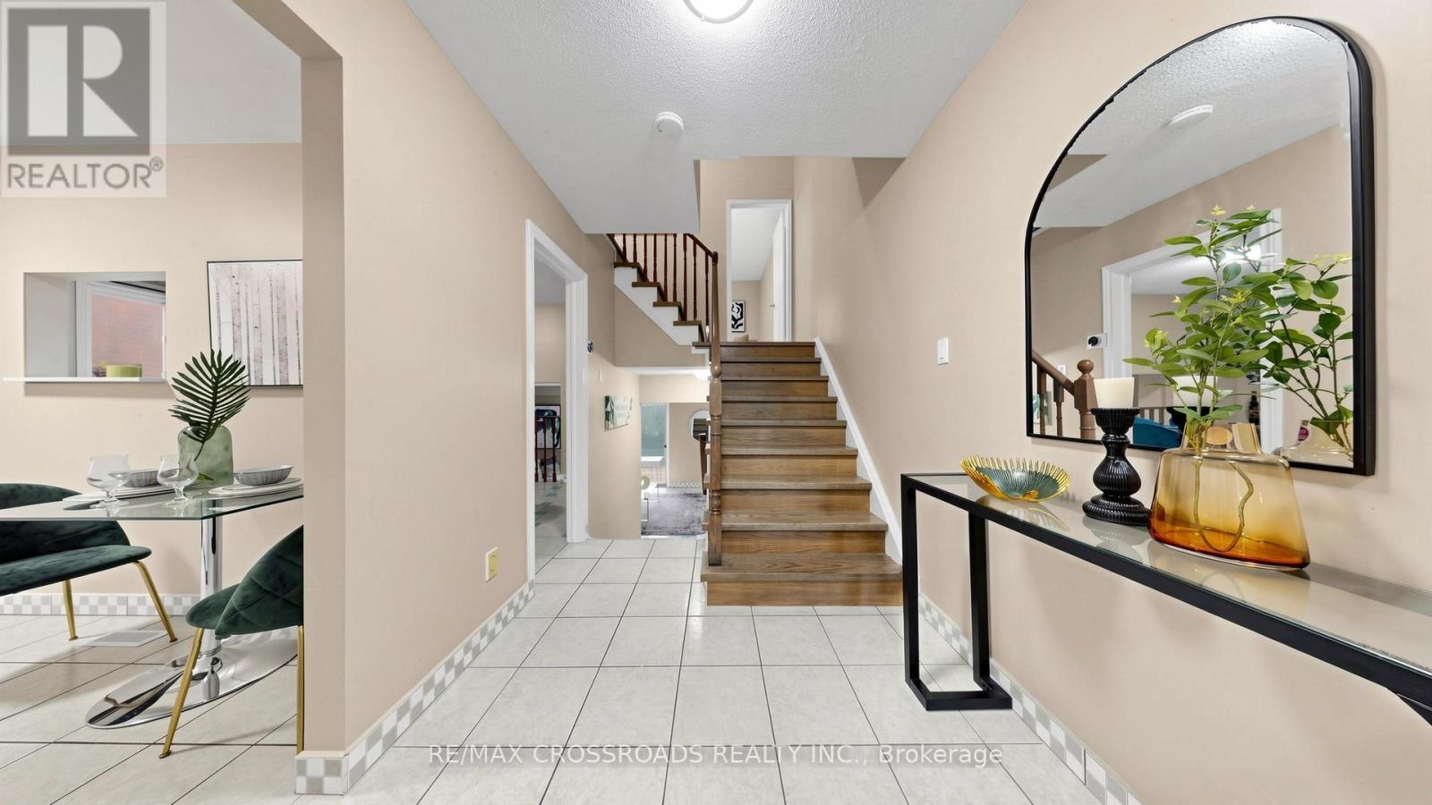 70 Halfmoon Square, Toronto, ON - Indoor Photo Showing Other Room
