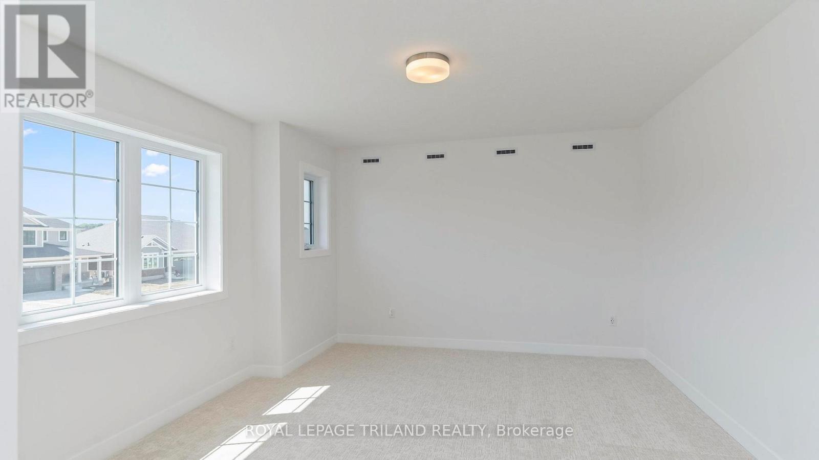 47 Harrow Lane, St. Thomas, ON - Indoor Photo Showing Other Room