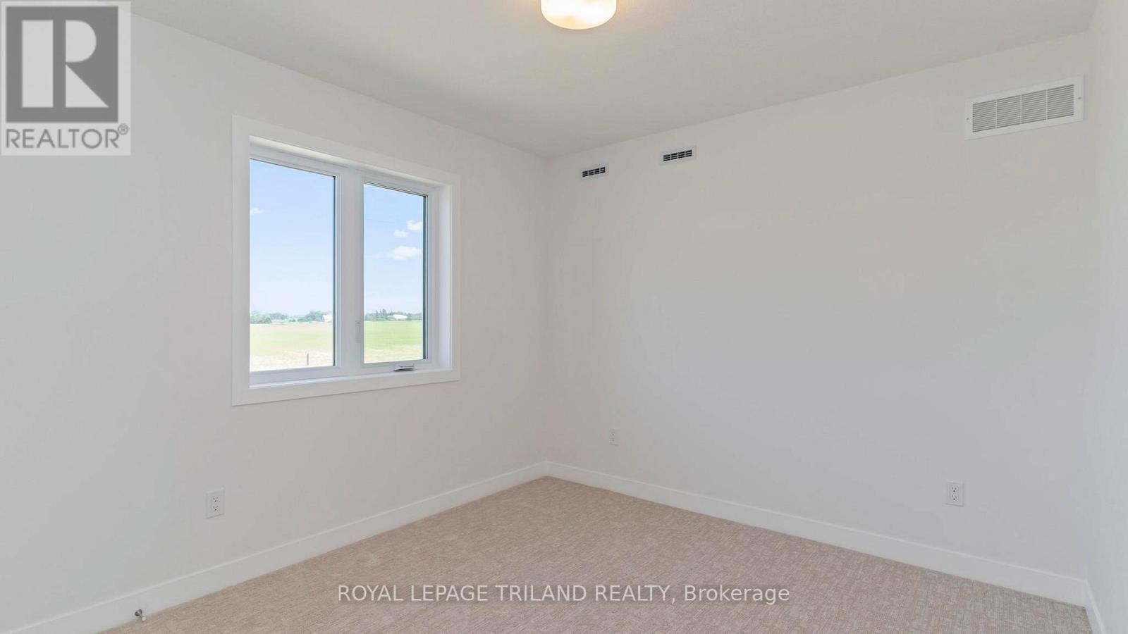 47 Harrow Lane, St. Thomas, ON - Indoor Photo Showing Other Room
