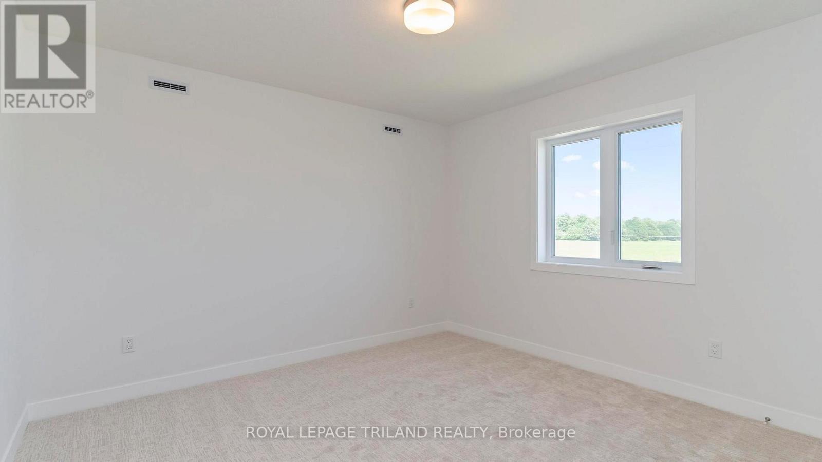 47 Harrow Lane, St. Thomas, ON - Indoor Photo Showing Other Room