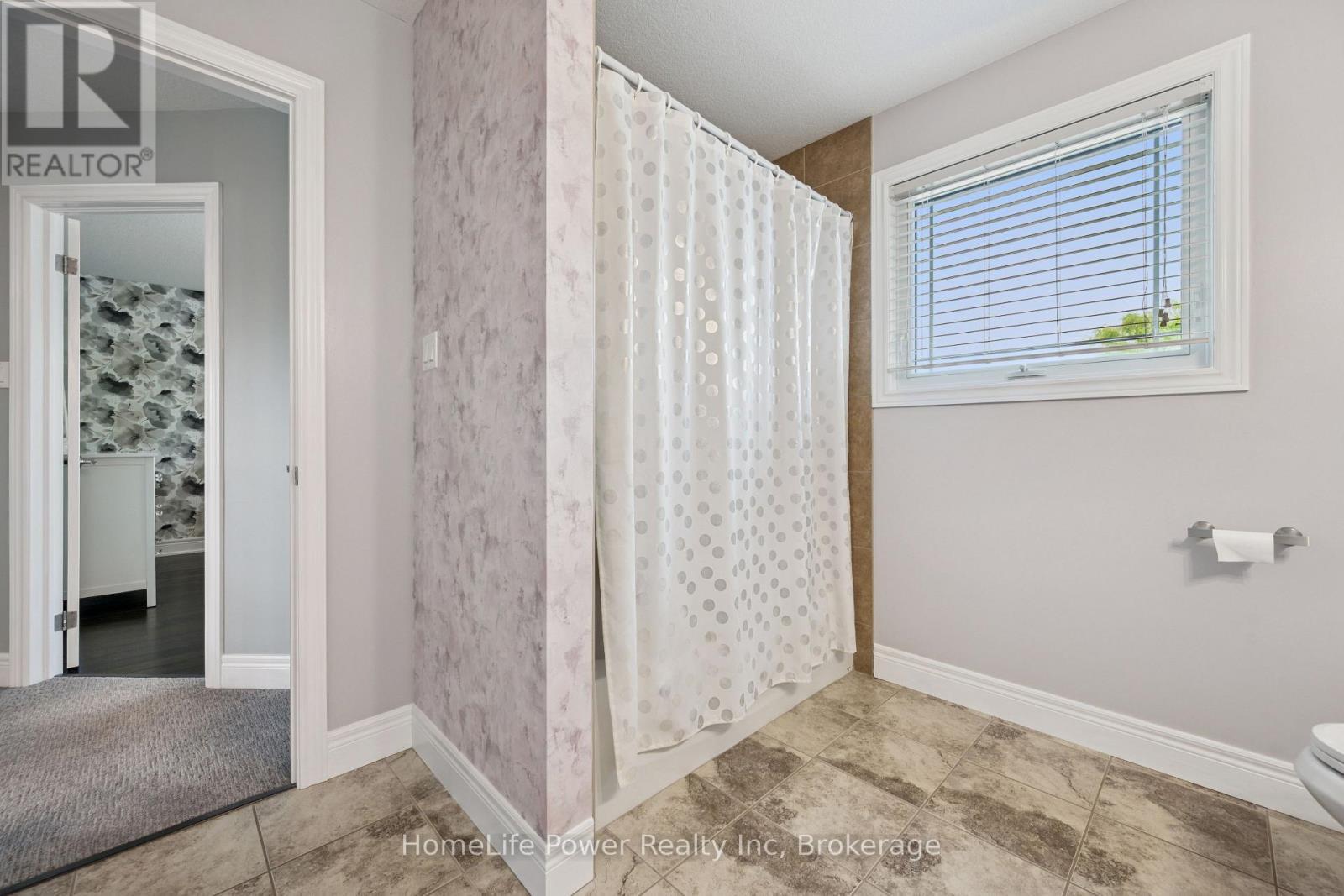 183 Townsend Drive, Woolwich, ON - Indoor Photo Showing Other Room