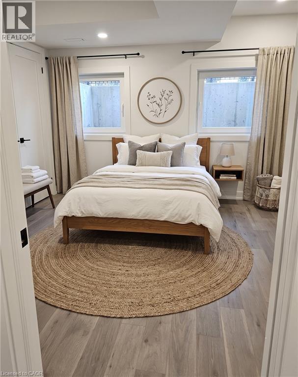 87 Scott Road, Cambridge, ON - Indoor Photo Showing Bedroom