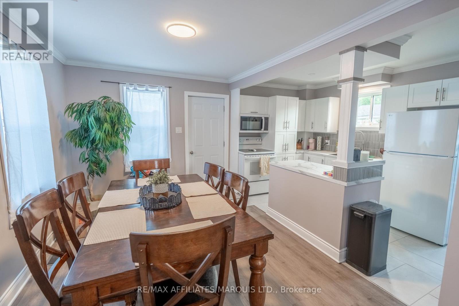 2 Whitehead Avenue, Cornwall, ON - Indoor Photo Showing Dining Room