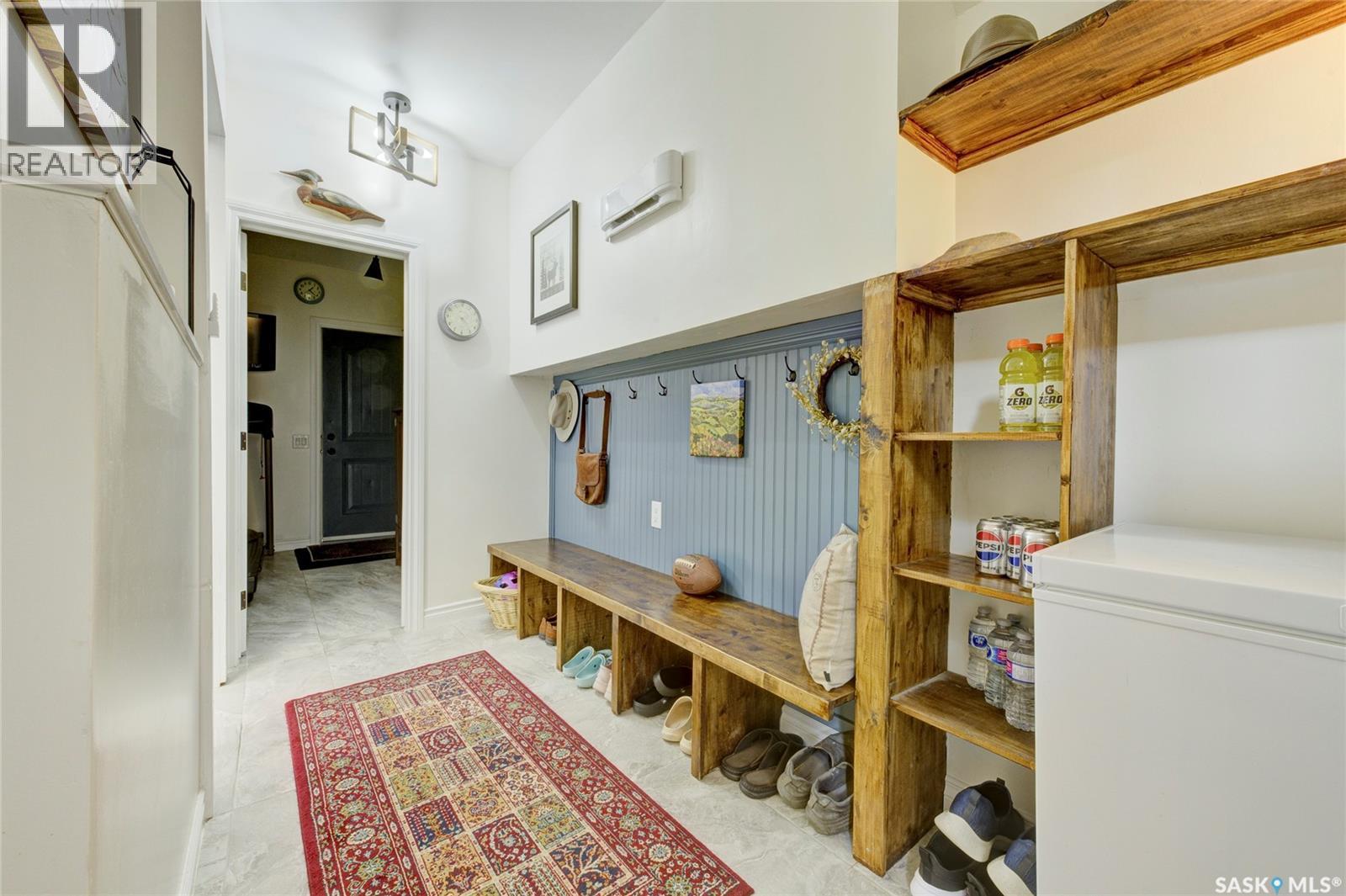 621 Braun Lane, Warman, SK - Indoor Photo Showing Laundry Room
