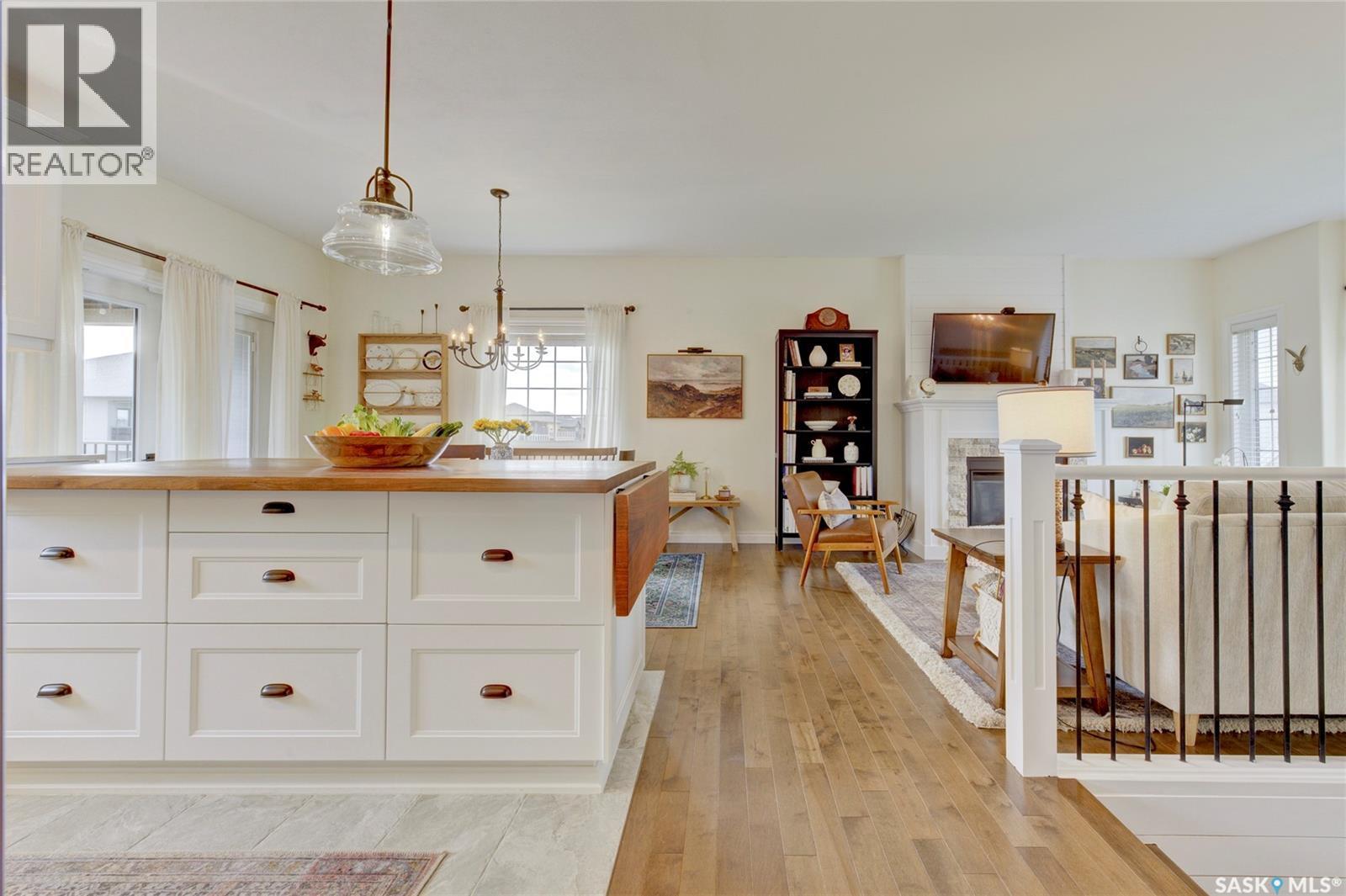 621 Braun Lane, Warman, SK - Indoor