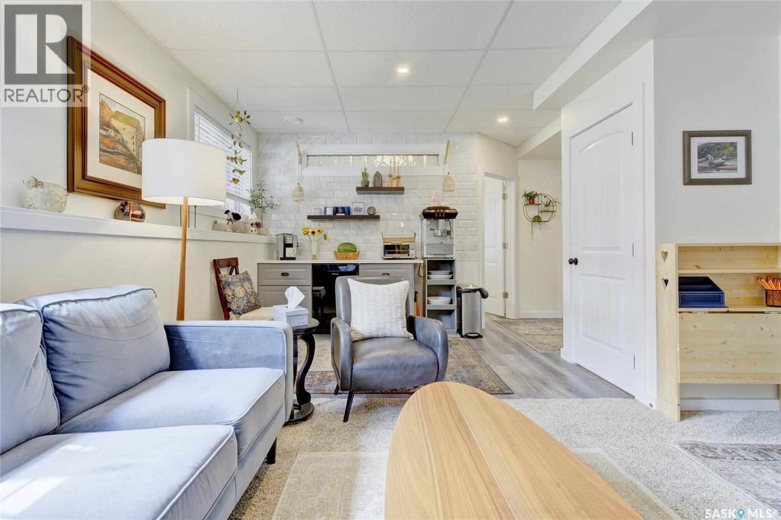 621 Braun Lane, Warman, SK - Indoor Photo Showing Living Room