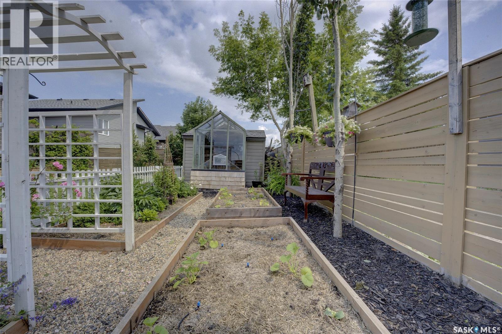 621 Braun Lane, Warman, SK - Outdoor