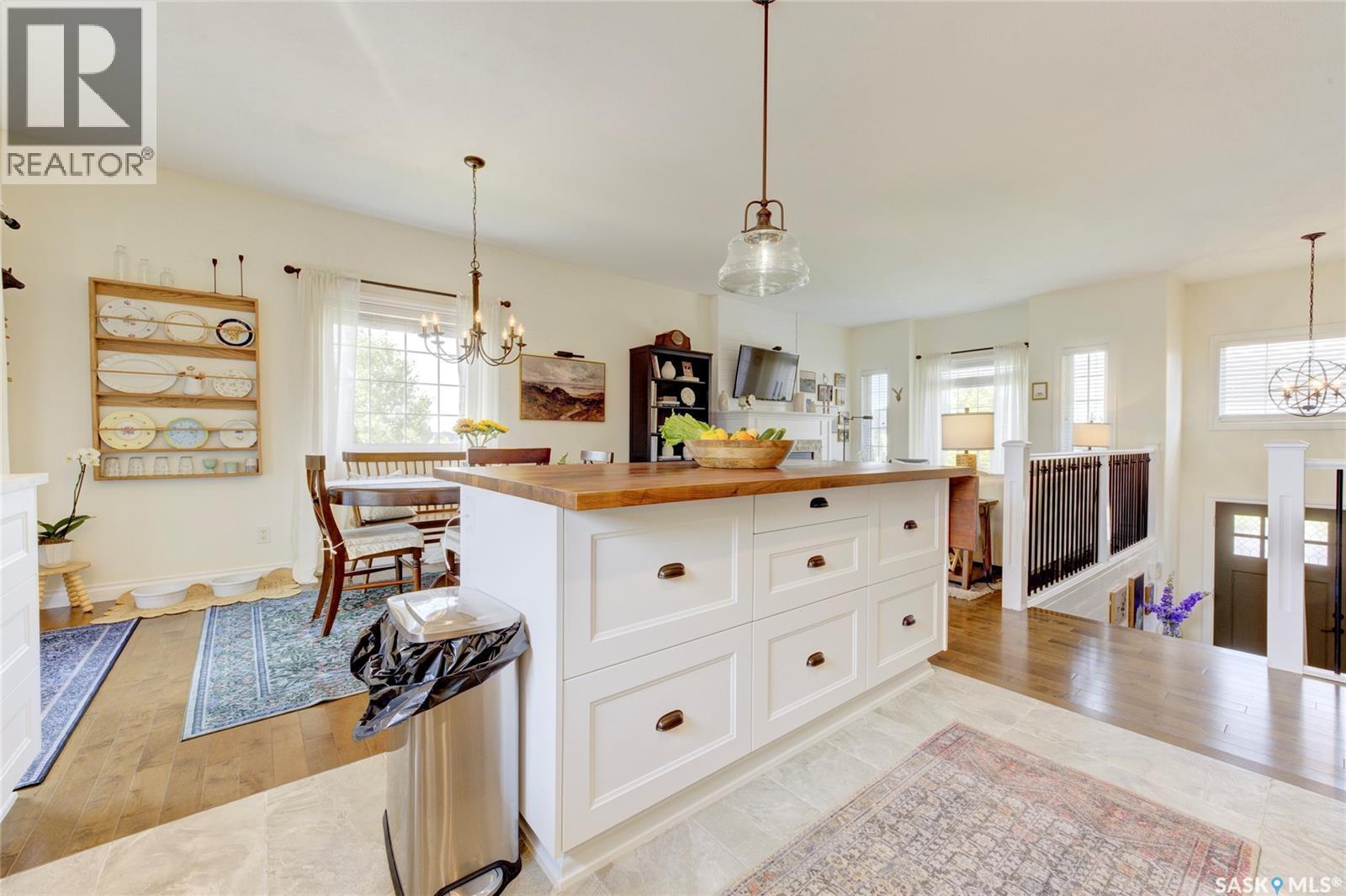 621 Braun Lane, Warman, SK - Indoor