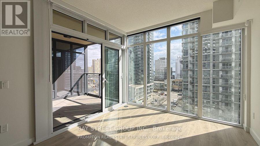 912 - 1 Concord Cityplace Way, Toronto, ON - Indoor Photo Showing Other Room