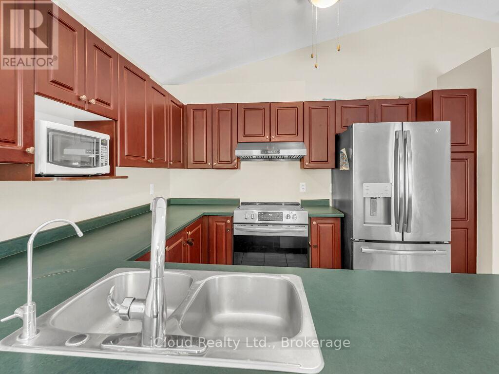 308 Keewatin Avenue, Kitchener, ON - Indoor Photo Showing Kitchen With Stainless Steel Kitchen With Double Sink
