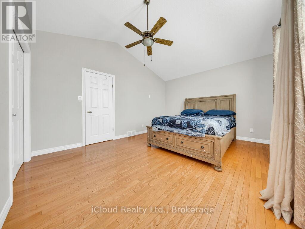 308 Keewatin Avenue, Kitchener, ON - Indoor Photo Showing Bedroom