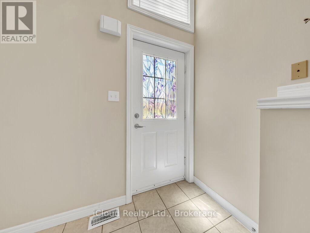 308 Keewatin Avenue, Kitchener, ON - Indoor Photo Showing Other Room