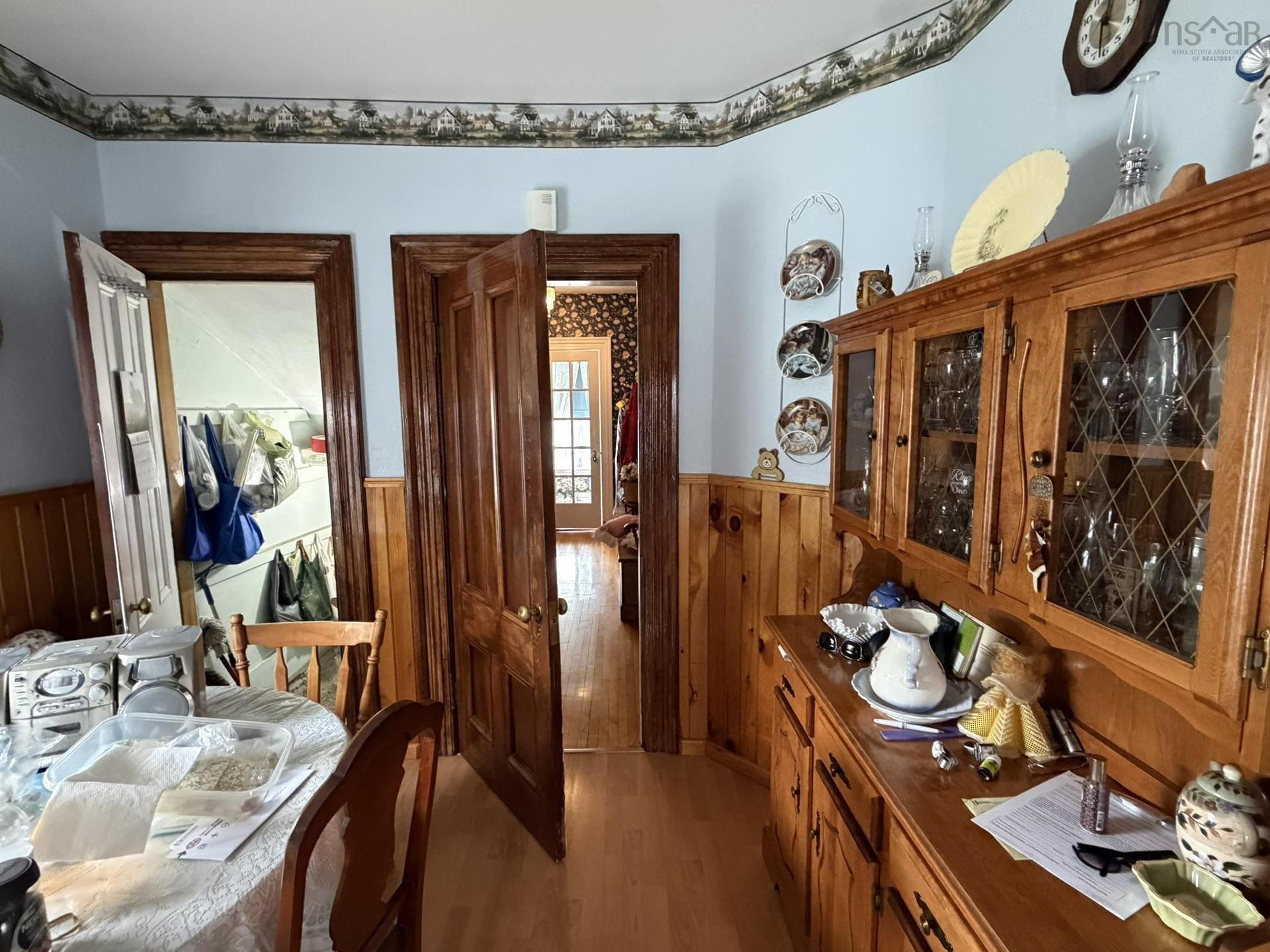 416 Pleasant Street, New Glasgow, NS - Indoor