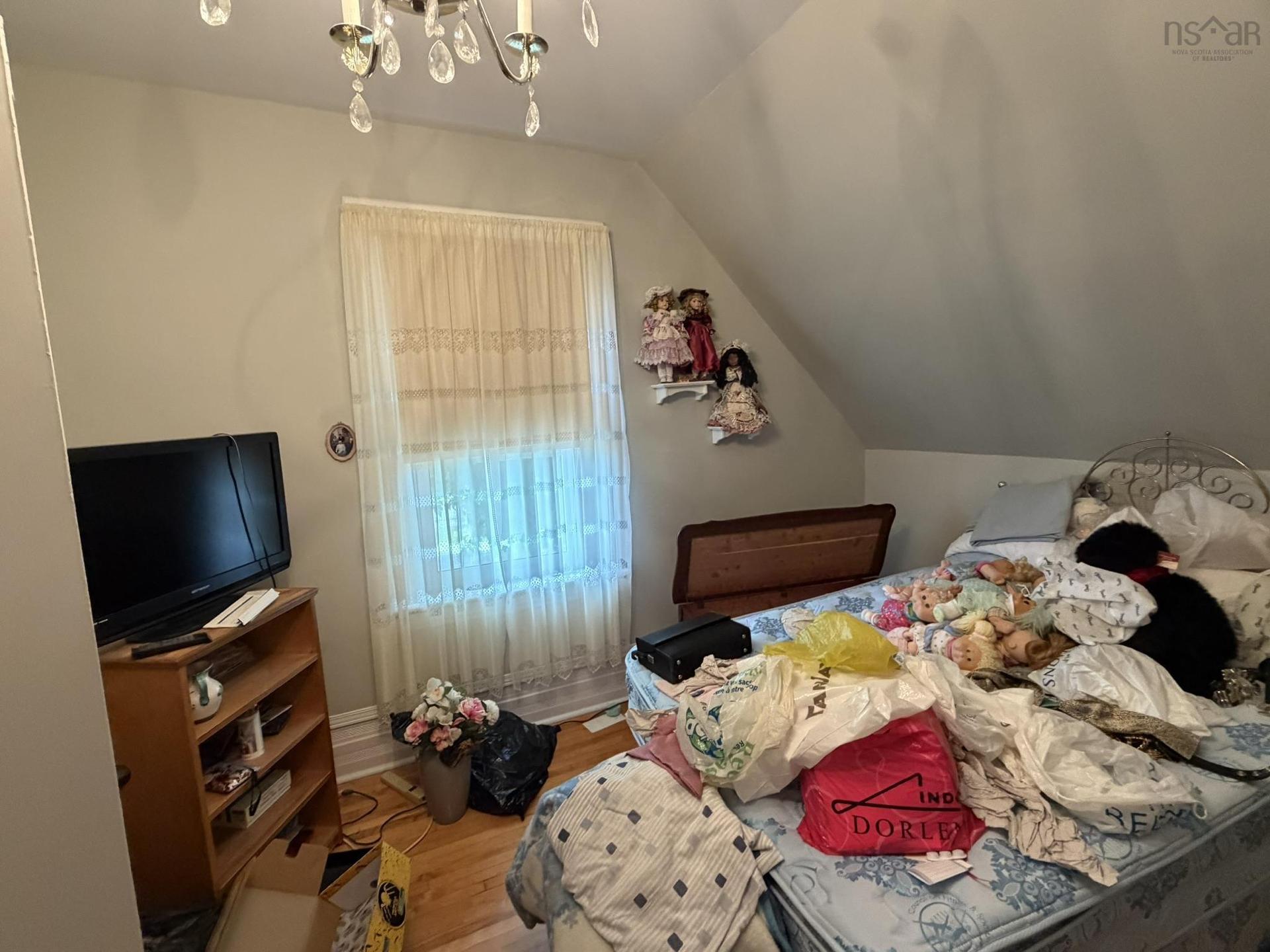 416 Pleasant Street, New Glasgow, NS - Indoor Photo Showing Bedroom